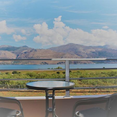 Phaedra Suites Lixouri Exteriér fotografie